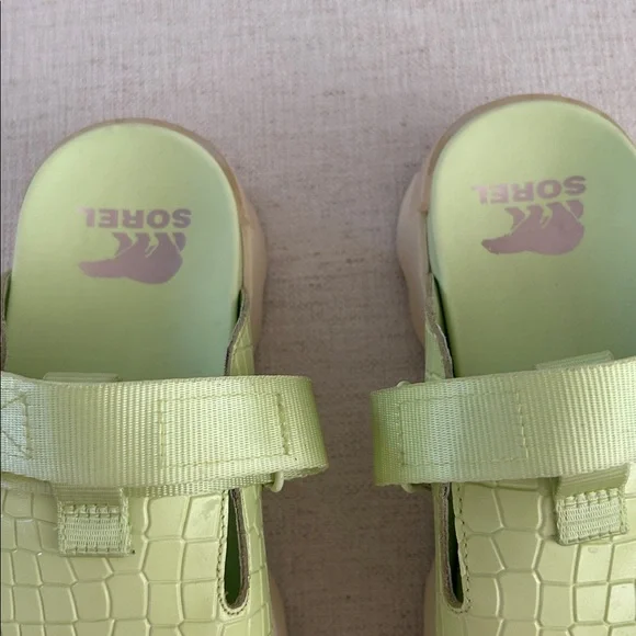 Sorel Viibe Lime Green White Croc Embossed Clogs Shoes, Size 11, NWOT Display - Picture 7 of 9